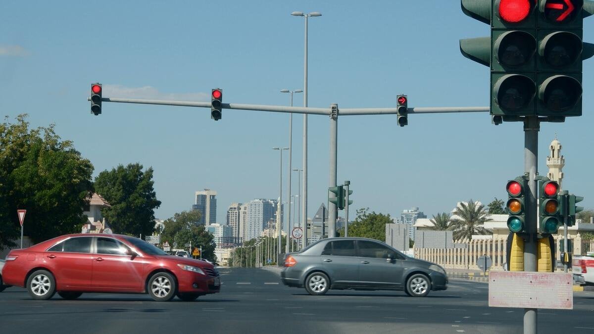 Dh50000 Fines For Violating Dubais New Traffic Laws